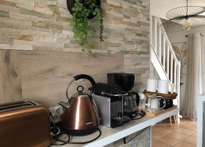 Maison Cosy 400 M De La * Vias